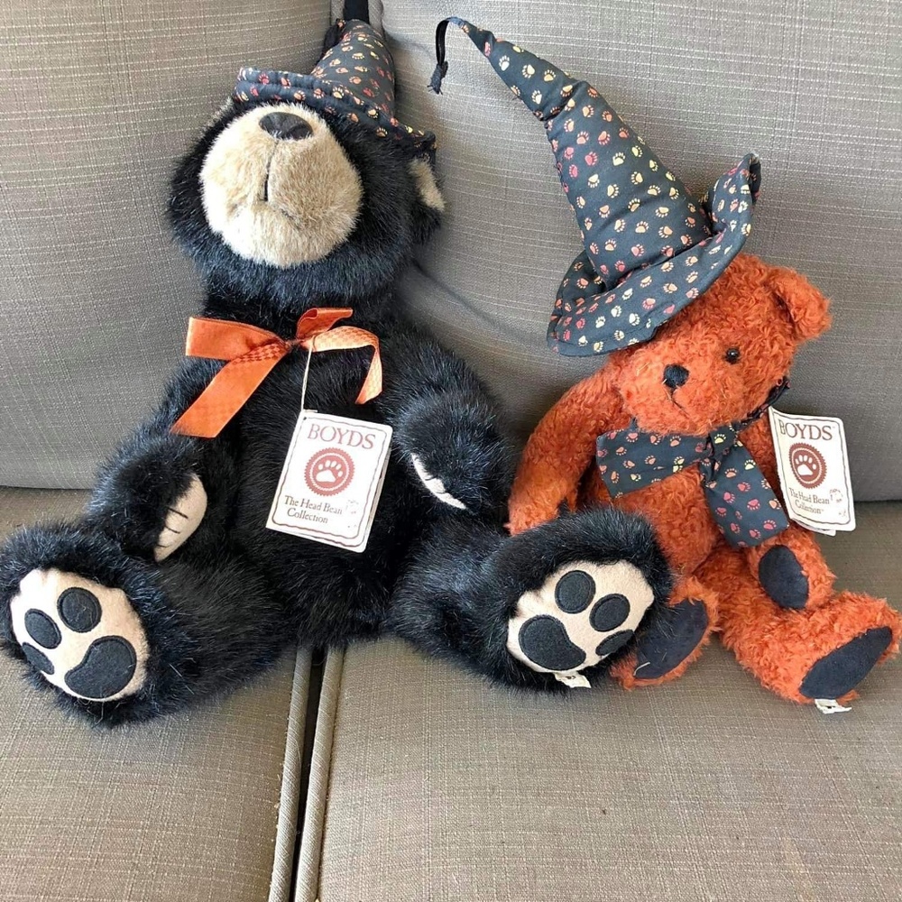 2 Halloween themed boyds bears